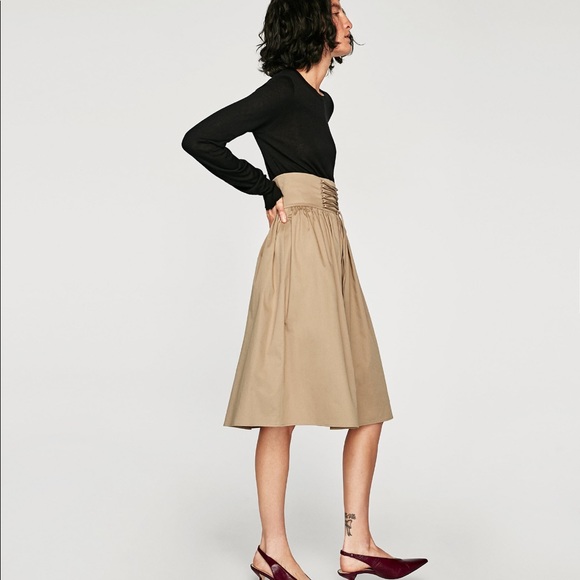 Zara Skirt w/Sash Belt - Picture 4 of 7